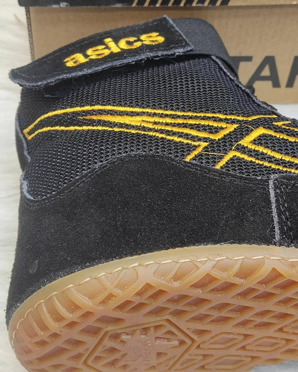 کفش کشتی طرح اسیکس